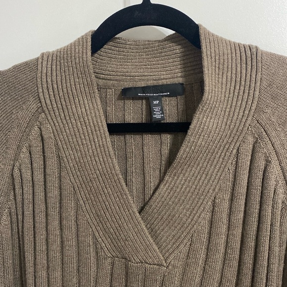 White House Black Market long sleeve ribbed tunic. Taupe color. Women’s M Petite - Picture 6 of 12
